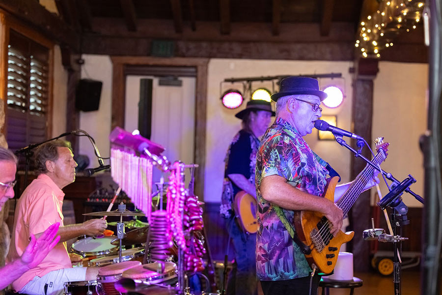 band playing event at Vine-and-Dine-2024